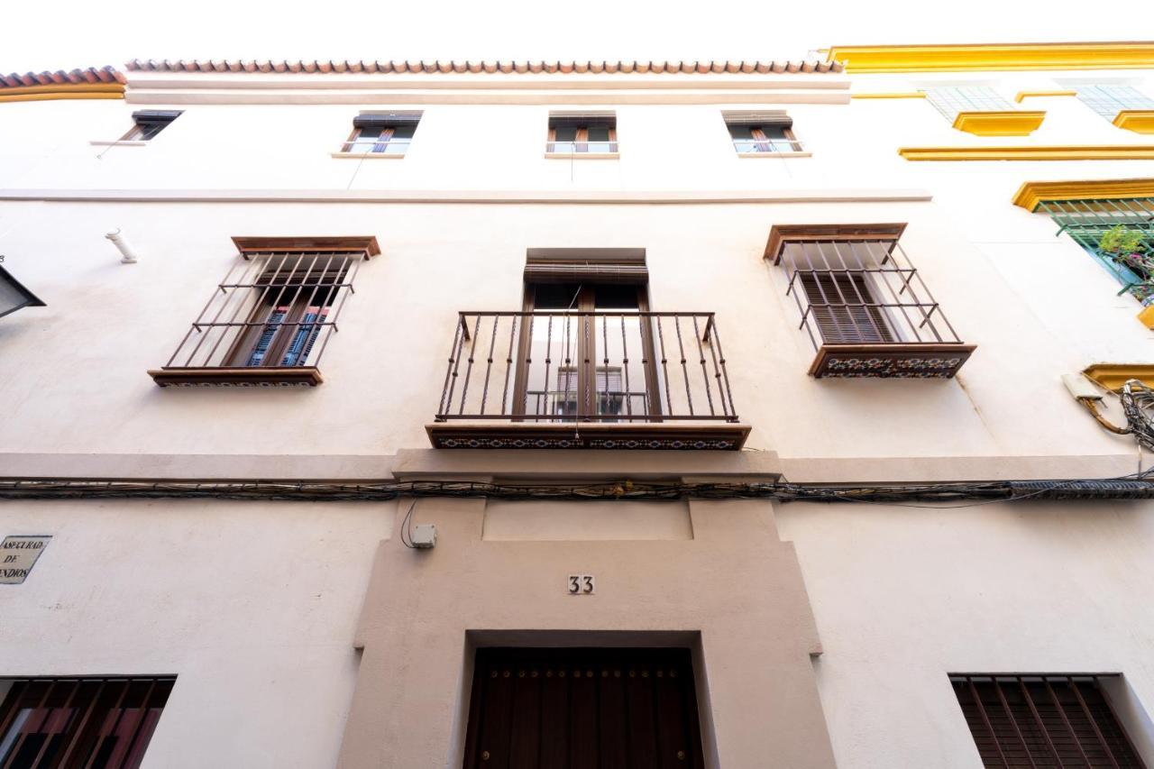 Holi-Rent Gonzalez Cuadrado Apartment Seville Exterior photo